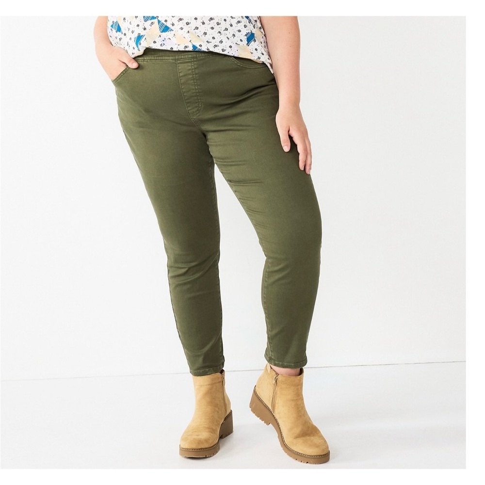 NWT Sonoma Comfortable Favorite Mid-Rise Jeggings Green Plus Size 26W Size 30W